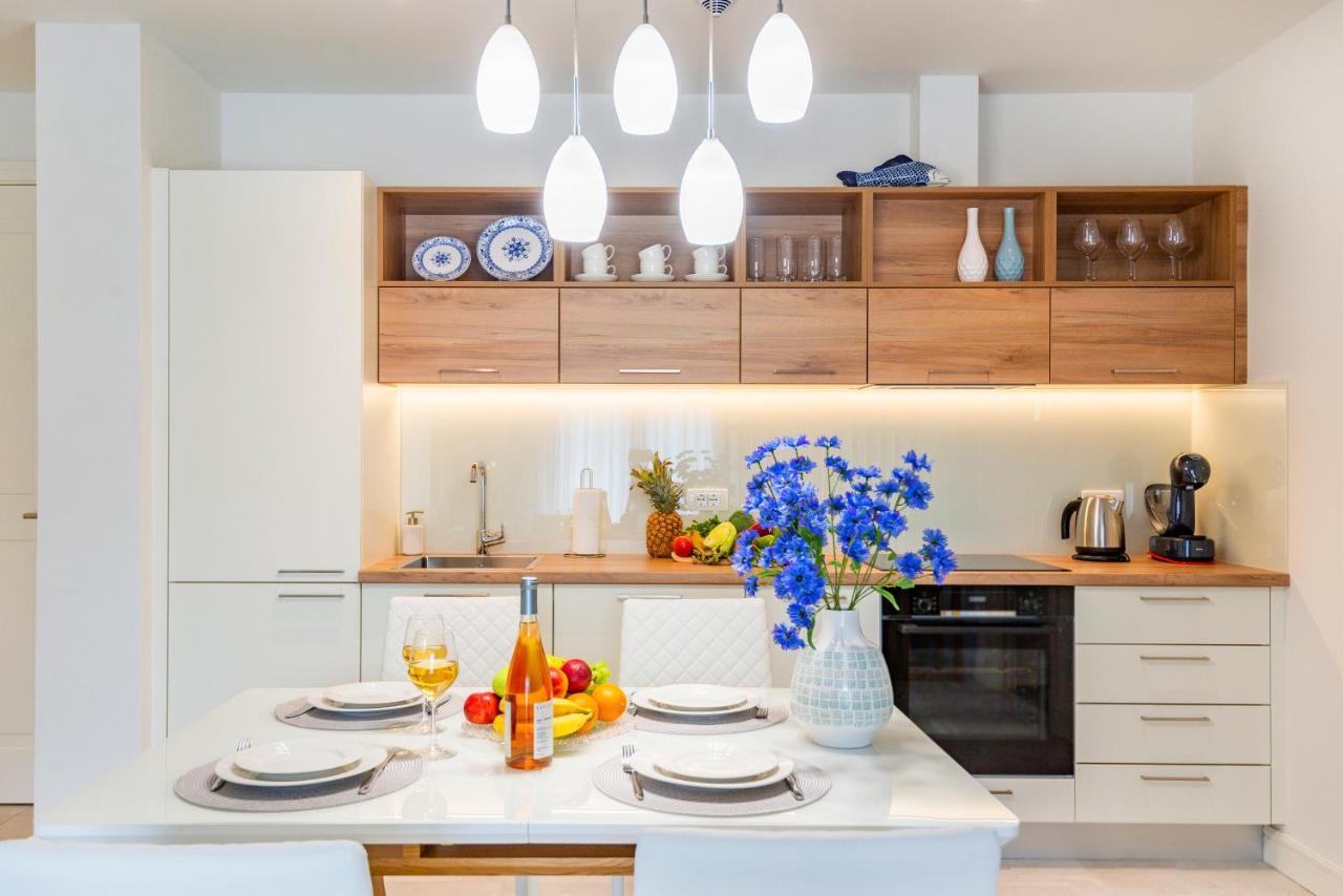 Lustica Apartments Central Тиват Екстер'єр фото