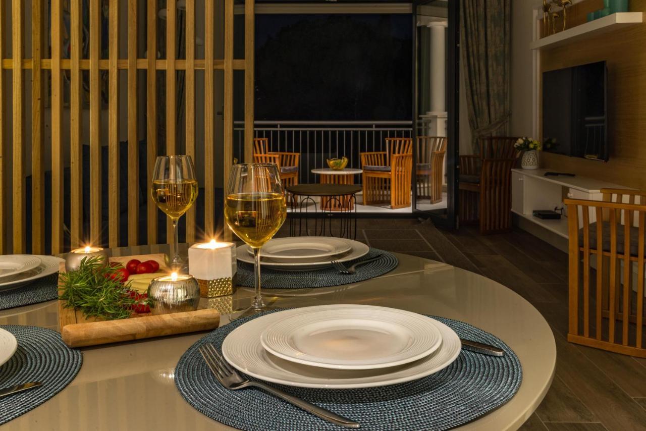Lustica Apartments Central Тиват Екстер'єр фото