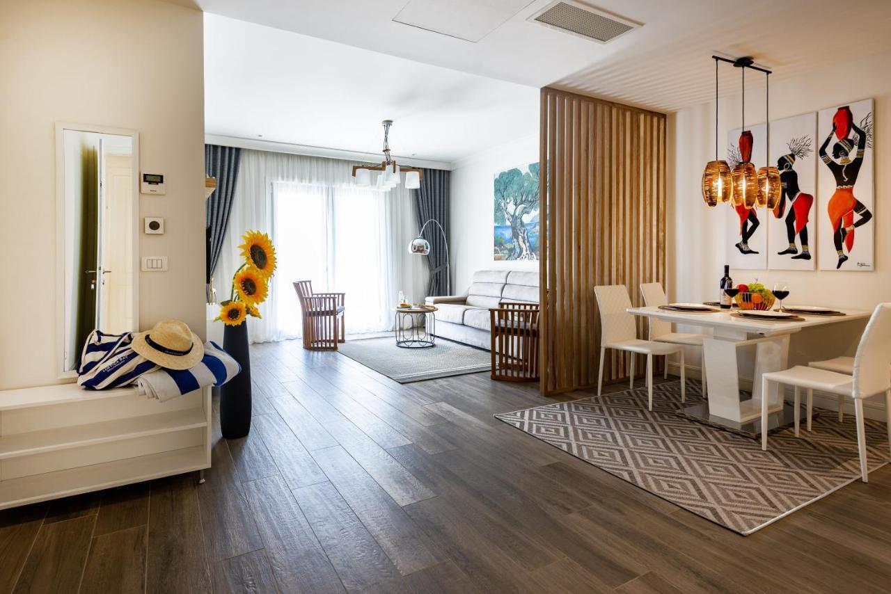 Lustica Apartments Central Тиват Екстер'єр фото