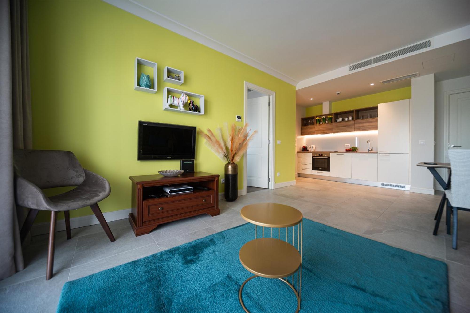 Lustica Apartments Central Тиват Екстер'єр фото