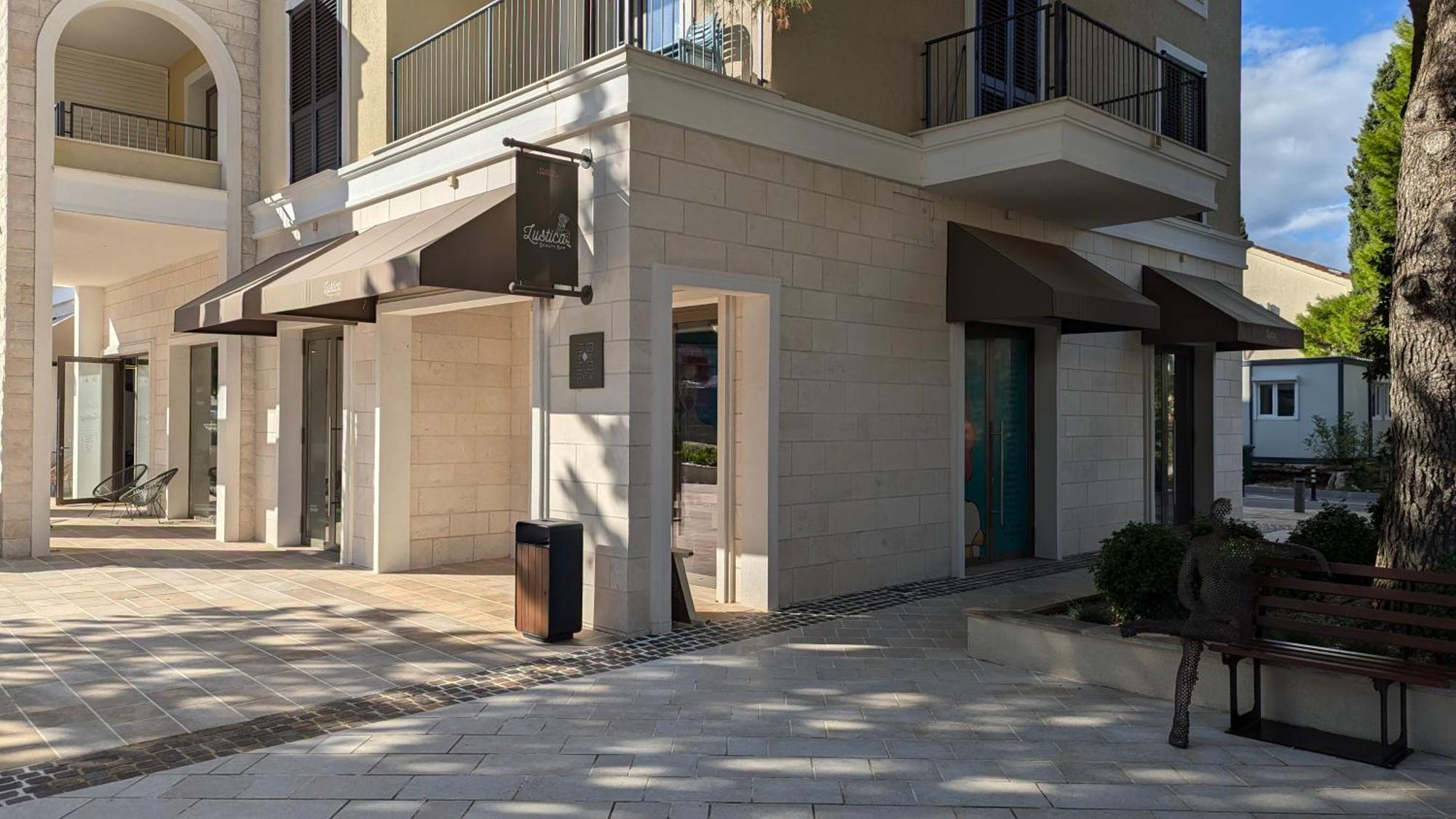 Lustica Apartments Central Тиват Екстер'єр фото